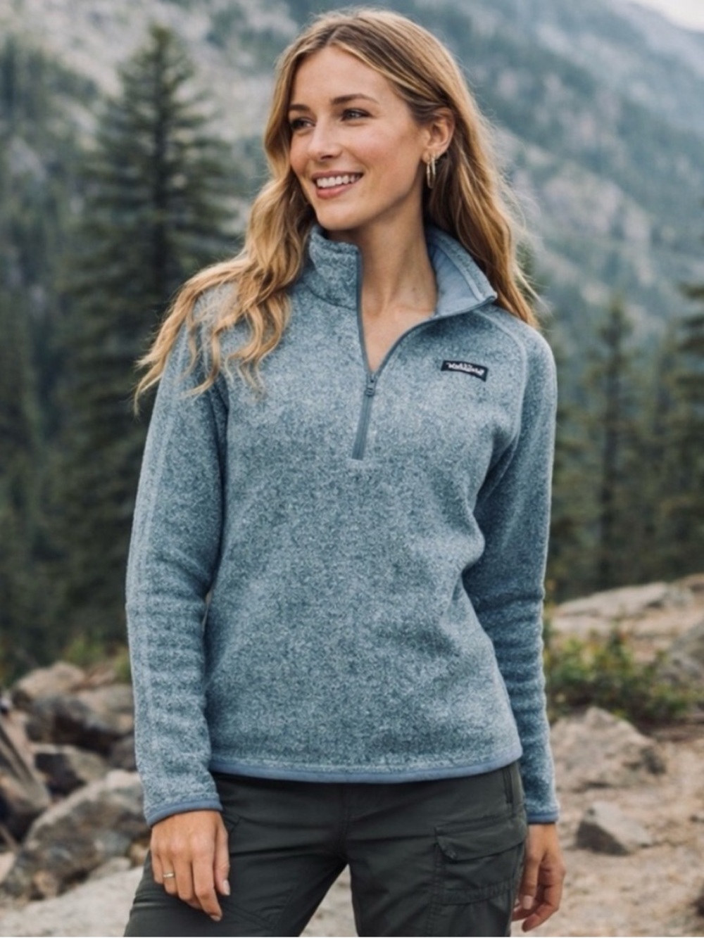 Women’s Blue Patagonia Quarter Zip Sweater Size Medium